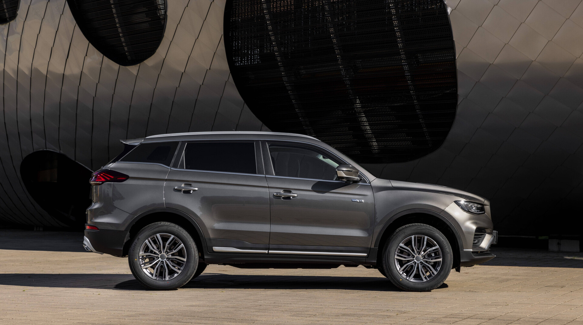 X70 (Рестайлинг) X70 (Рестайлинг)