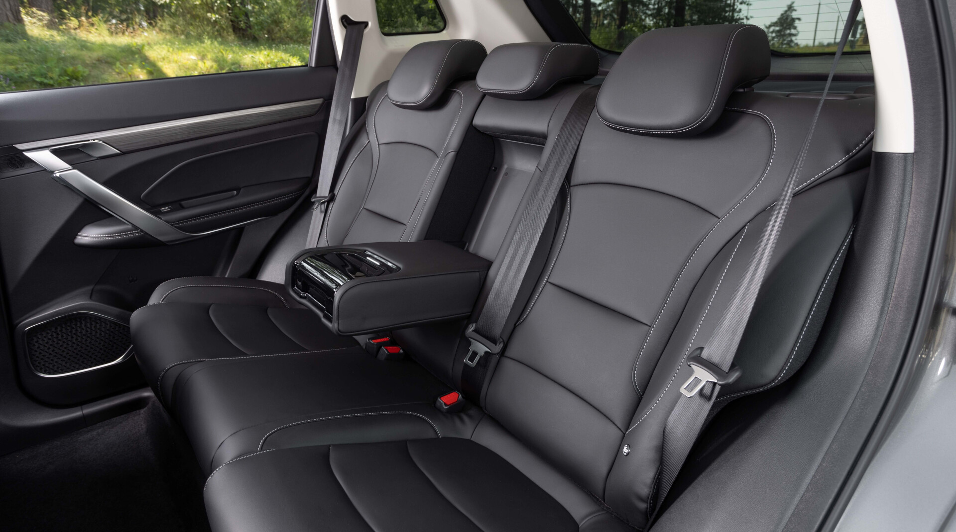 X70 (Рестайлинг) X70 (Рестайлинг)